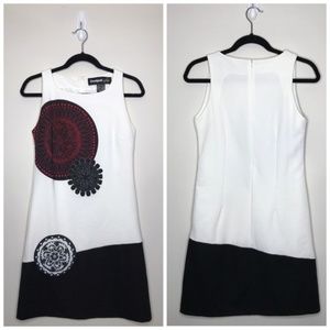 Desigual White Shift Patterned Dress M 176P192